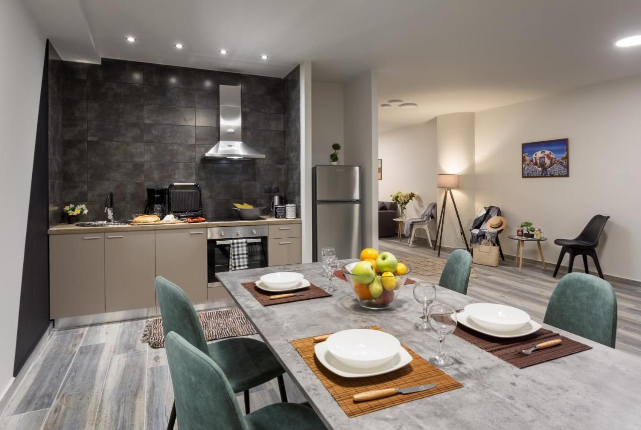 Supreme Luxury Suites By Athens Stay Exteriör bild