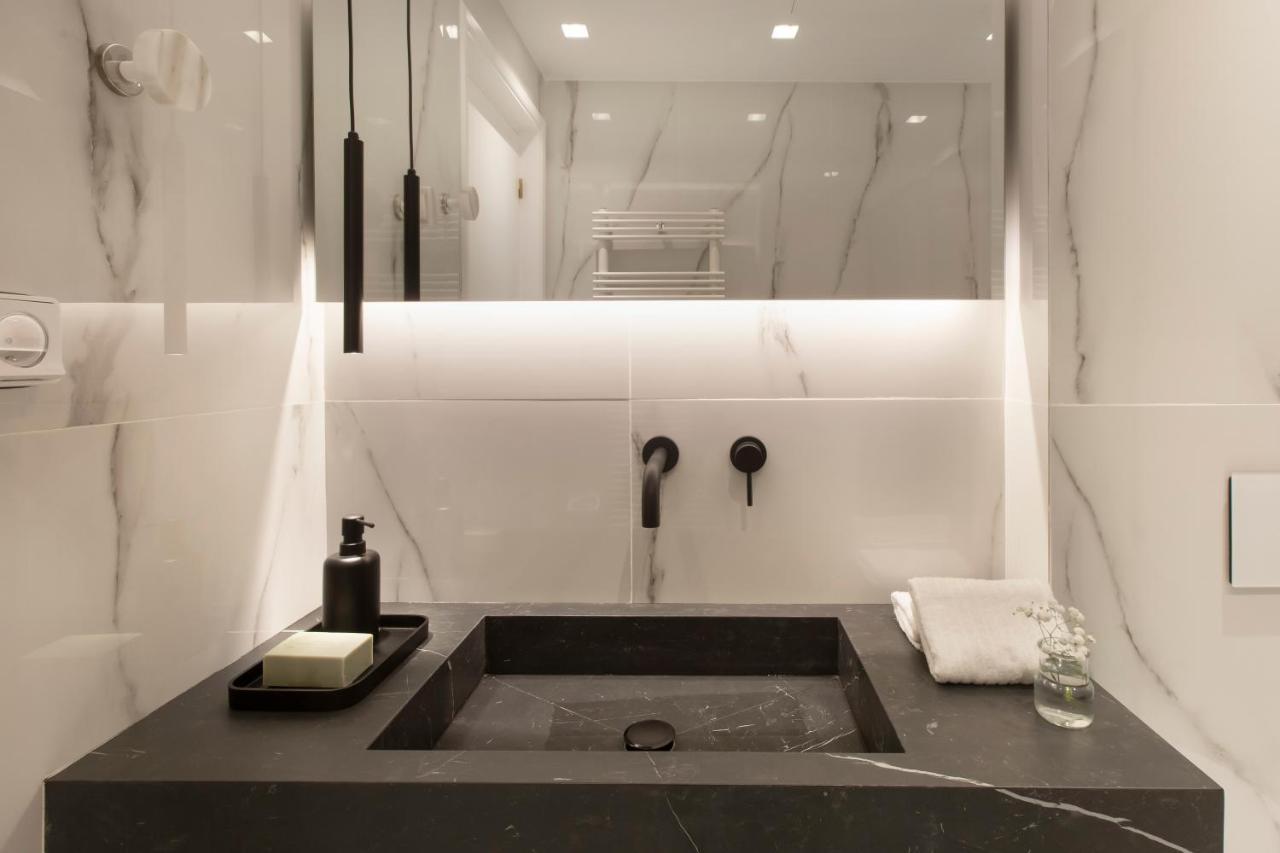 Supreme Luxury Suites By Athens Stay Exteriör bild